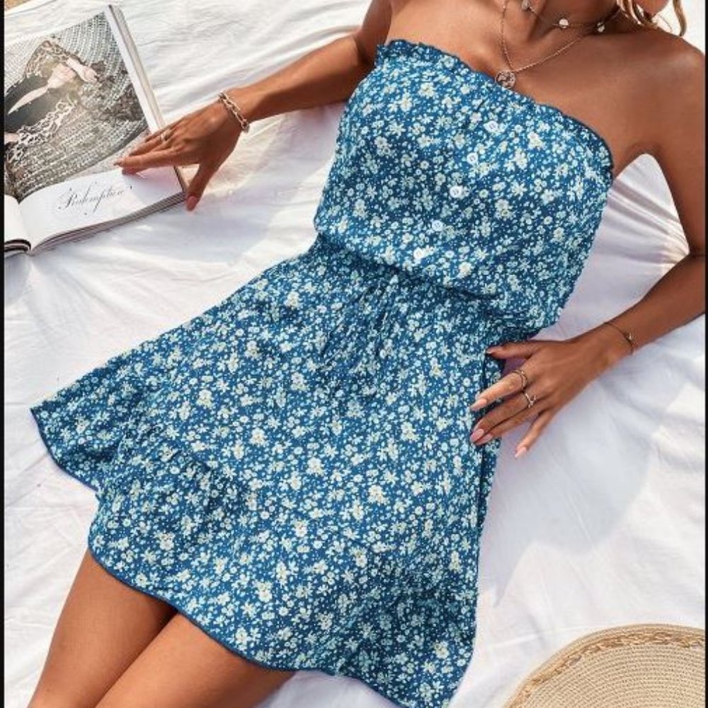 Lapentry | Blue & White Floral Ruffle-Hem Button-Front Strapless Dress